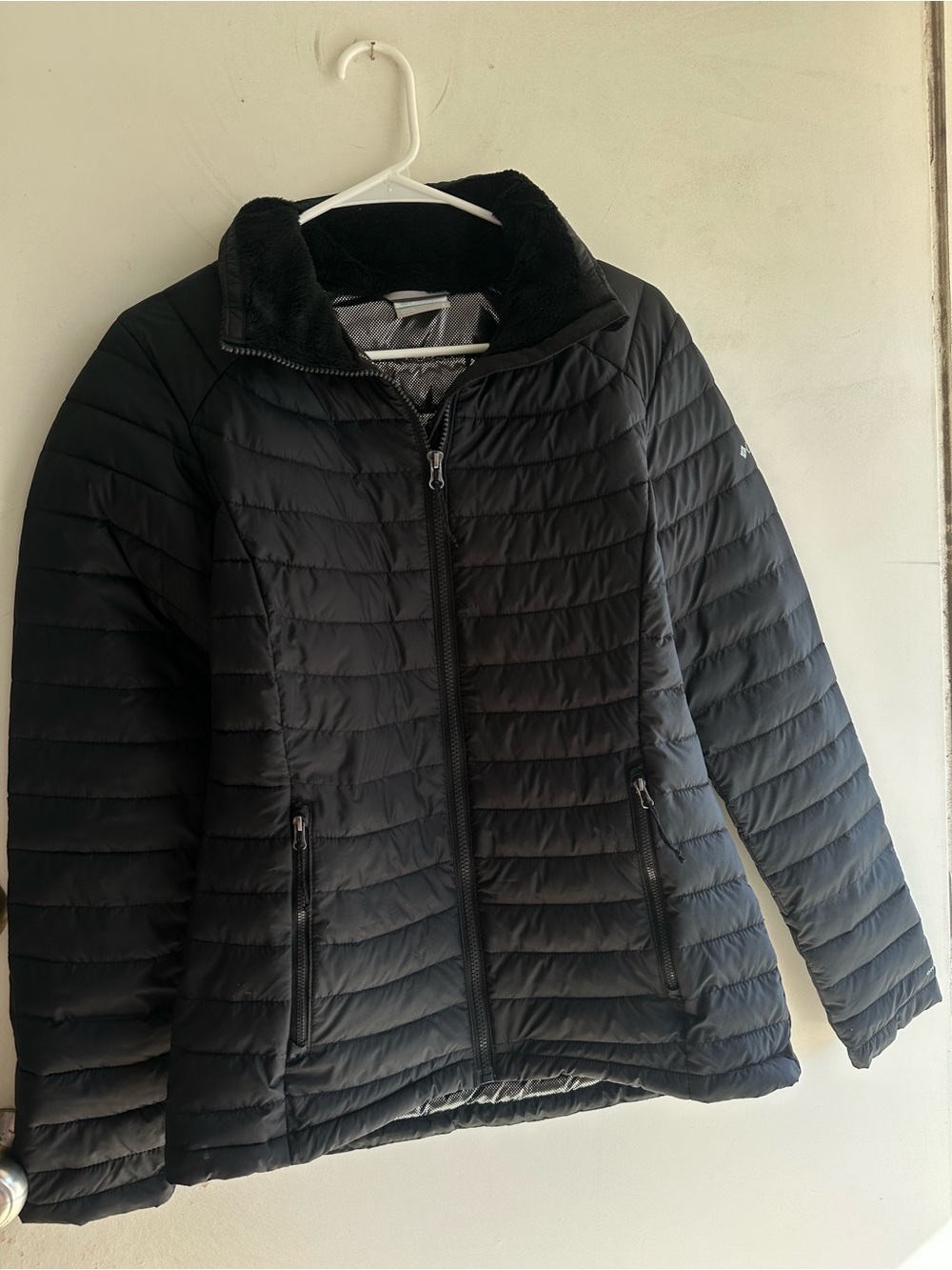 Columbia Black Quilted Puffer Jacket with Faux-Fur Collar